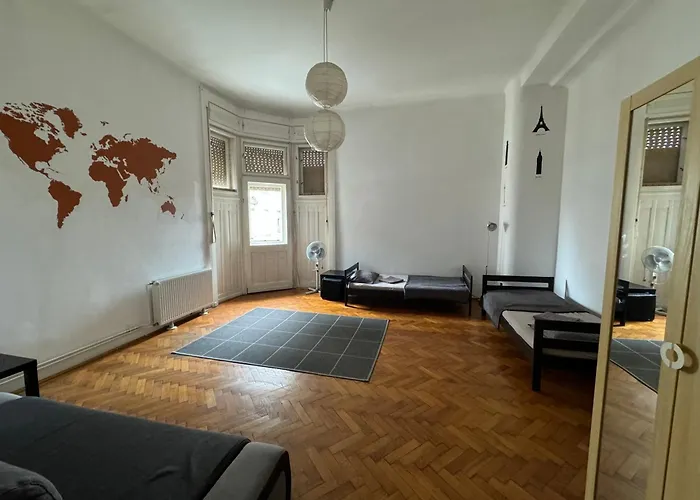 Boomerang Hostel